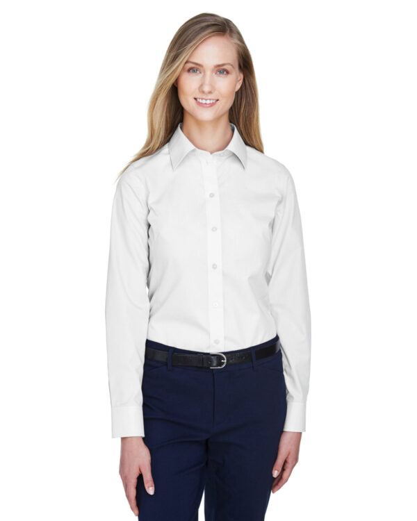 Devon & Jones Ladies' Crown Collection® Solid Broadcloth Woven Shirt D620W