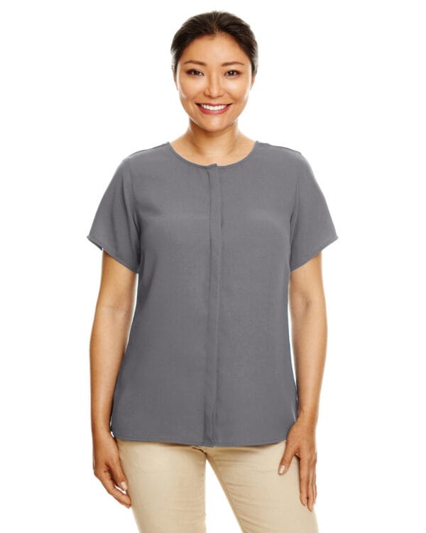 Devon & Jones Ladies' Perfect Fit Short-Sleeve Crepe Blouse DP612W